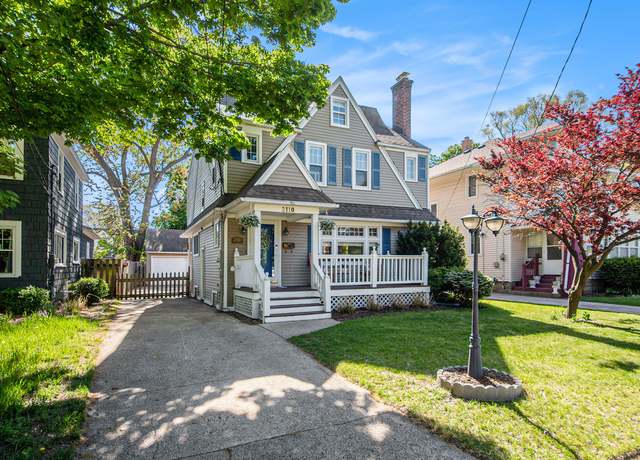 Property at 2110 College Ave SE, Grand Rapids, MI 49507, 4 beds, 3.5 baths