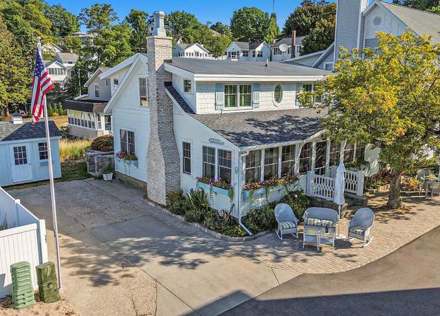 Property at 3 Windrift Rd, Grand Haven, MI 49417, 4 beds, 3 baths