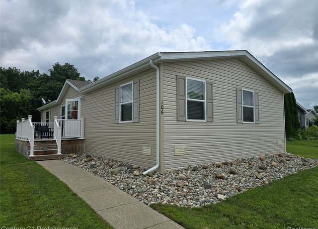 Property at 106 Chestnut Cir W, Davison, MI 48423, 4 beds, 2 baths