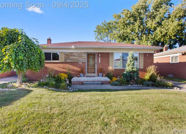 Property at 18575 Michael Ave, Eastpointe, MI 48021, 3 beds, 1.5 baths