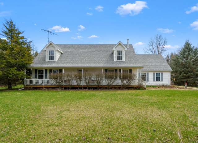 Property at 2905 E Bacon Rd, Hillsdale, MI 49242, 4 beds, 3 baths