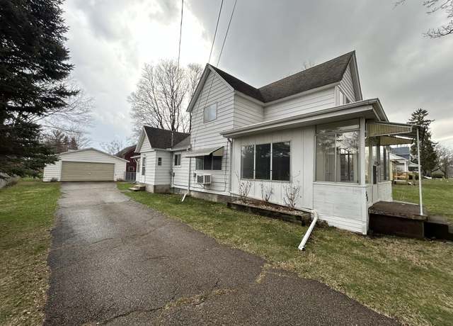 Property at 336 Emmons St SE, Caledonia, MI 49316, 3 beds, 1 bath