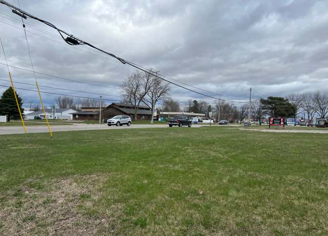 Property at 1436 E Pierson Rd, Flushing, MI 48433, 0.5 baths