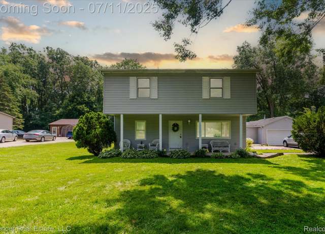 Property at 5045 Pine Knob Trl, Clarkston, MI 48346, 5 beds, 2 baths