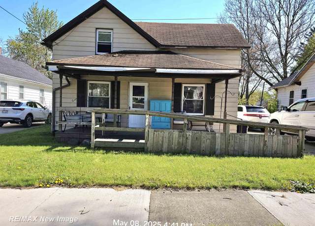 Property at 1551 Division St, Saginaw, MI 48602, 3 beds, 1 bath