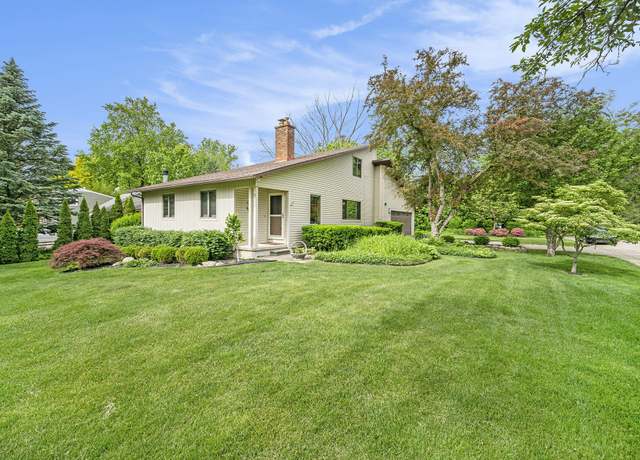 Property at 2800 Kimberley Rd, Ann Arbor, MI 48104, 3 beds, 2 baths