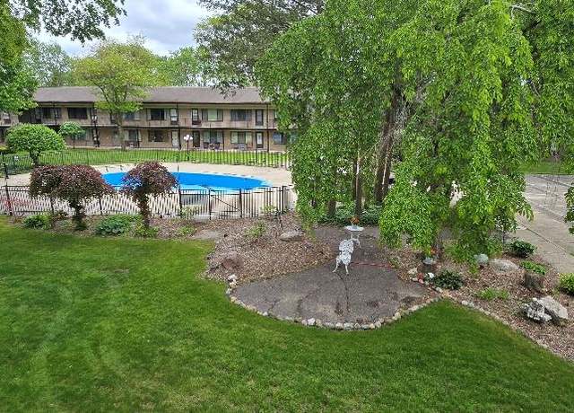 Property at 995 N Cass Lake Rd #233, Waterford, MI 48328, 2 beds, 1 bath