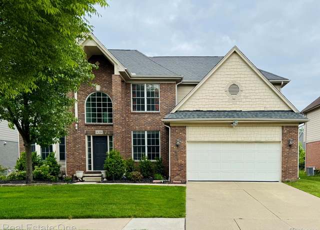 Property at 6038 Mayapple Dr, Troy, MI 48085, 4 beds, 3.5 baths