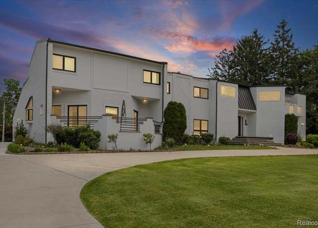 Property at 3440 Lone Pine Rd, West Bloomfield, MI 48323, 6 beds, 7 baths