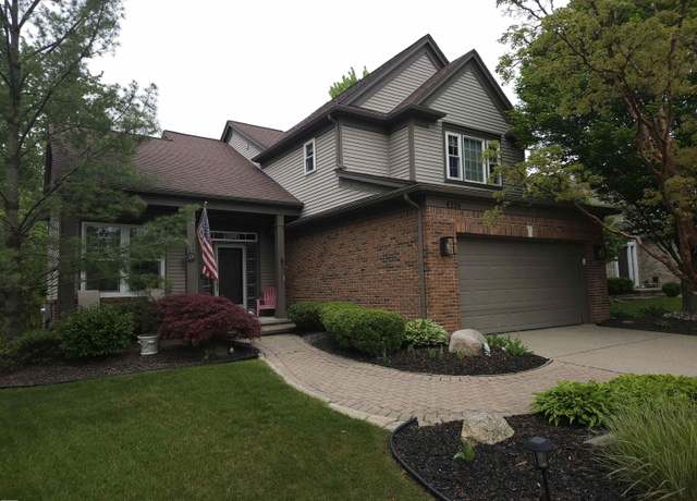 Property at 4324 Clear Creek Ct, Oakland, MI 48306, 3 beds, 2.5 baths