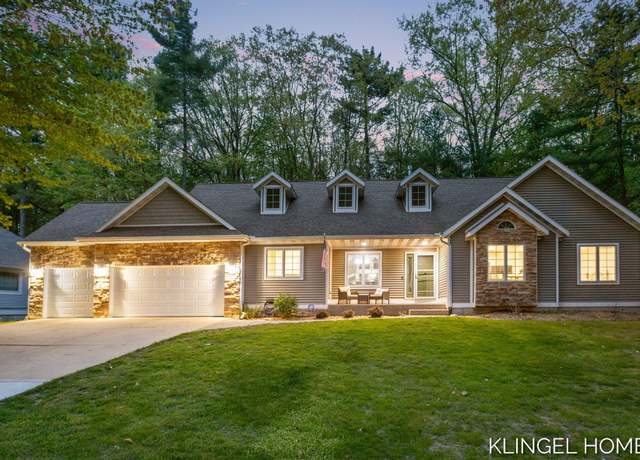 Property at 4110 Dunes Pkwy, Muskegon, MI 49441, 4 beds, 3.5 baths