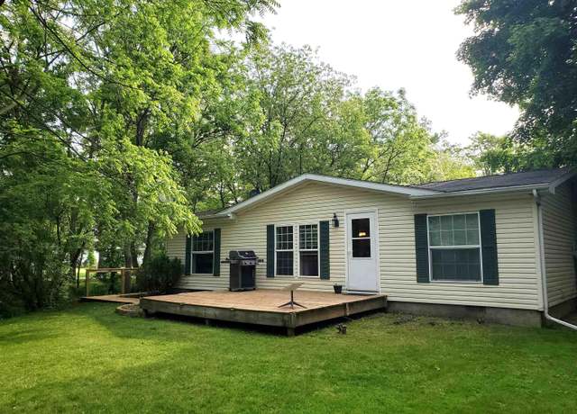 Property at 5790 Main Rear St, Lexington, MI 48450, 3 beds, 2 baths