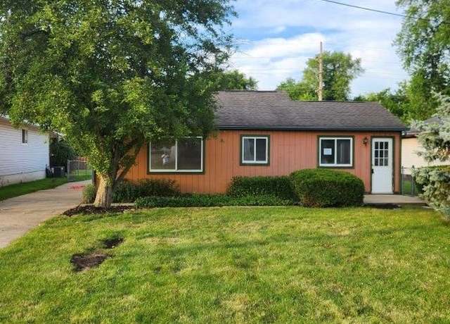 Property at 6354 Saline Dr, Waterford, MI 48329, 2 beds, 1 bath