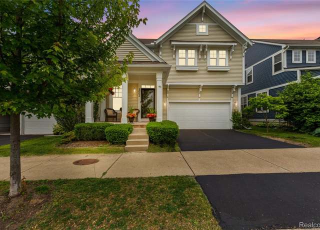 Property at 2062 Fountain Park Avenue Ave, Keego Harbor, MI 48320, 4 beds, 2.5 baths