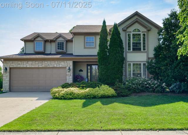 Property at 9501 Madison Dr, Belleville, MI 48111, 4 beds, 2.5 baths