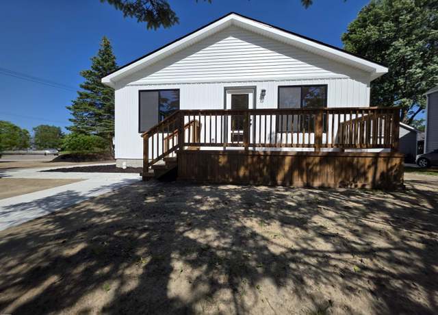 Property at 1329 Vermont Rd, Marysville, MI 48040, 3 beds, 2 baths