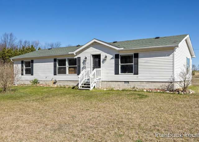 Property at 11752 Almy Rd, Lakeview, MI 48850, 3 beds, 2 baths