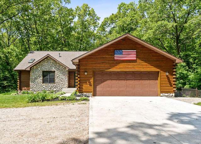 Property at 15595 Pruin St, Spring Lake, MI 49456, 2 beds, 2 baths