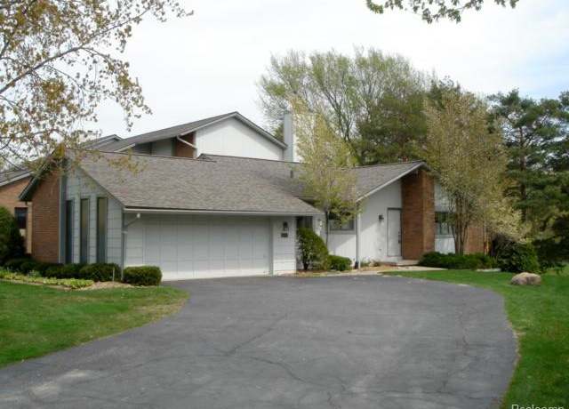 Property at 48085 Colony Farm Cir, Plymouth, MI 48170, 3 beds, 2 baths