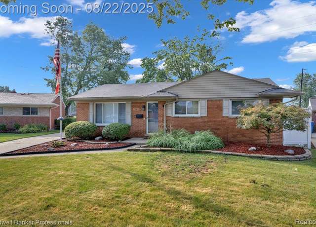 Property at 12432 Canterbury Dr, Warren, MI 48093, 3 beds, 2 baths