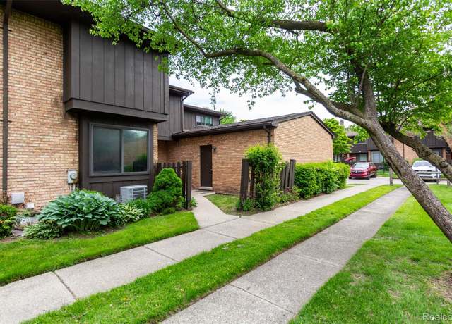 Property at 37331 Clubhouse Drive Dr, Sterling Heights, MI 48312, 3 beds, 2.5 baths