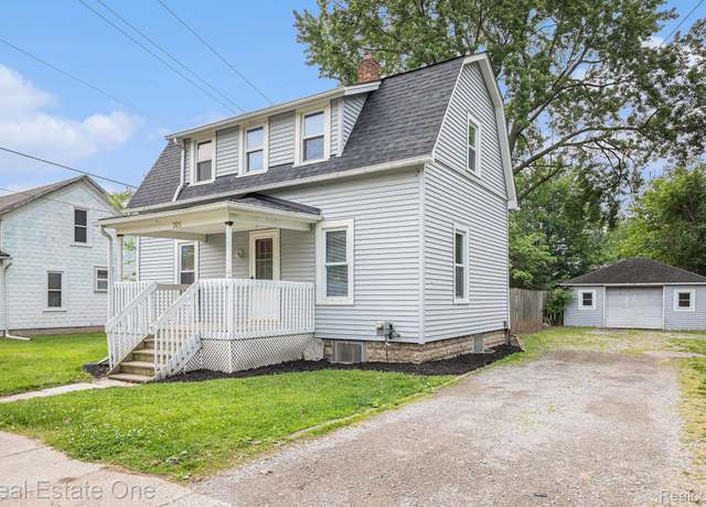 Property at 205 School St, Almont, MI 48003, 2 beds, 1 bath