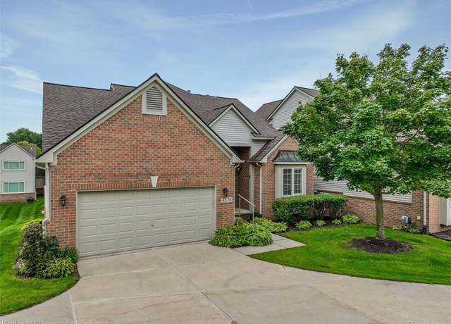 Property at 3276 Lochmore Ct, Commerce Charter Township, MI 48382, 3 beds, 3 baths