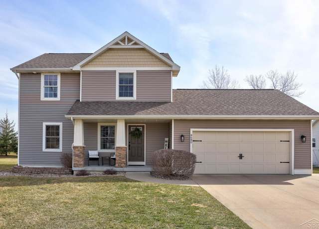 Property at 8680 Ashland Pl, Freeland, MI 48623, 3 beds, 2.5 baths