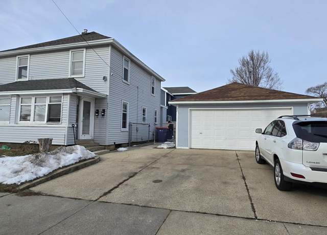 Property at 855 Adams St SE, Grand Rapids, MI 49507, 4 beds