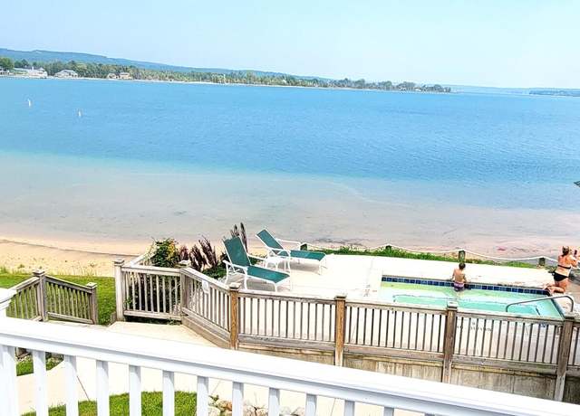 Property at 8569 S Portage Point Dr Unit 13 (Terrace 7), Onekama, MI 49675, 1 bed, 1 bath