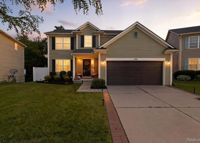 Property at 14236 Marshall Dr, Redford, MI 48239, 4 beds, 3 baths