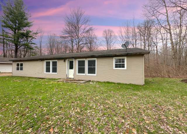 Property at 34201 Whiskey Run Rd, Mattawan, MI 49071, 3 beds, 1.5 baths