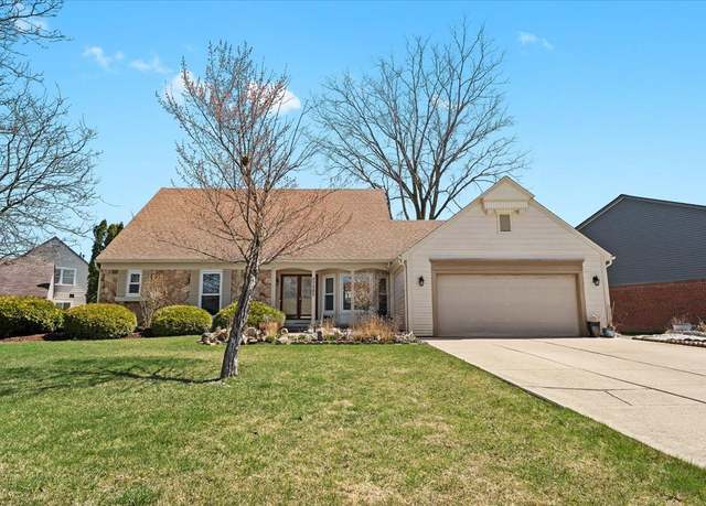 Property at 27585 Bridle Hills Dr, Farmington Hills, MI 48336, 3 beds, 2.5 baths