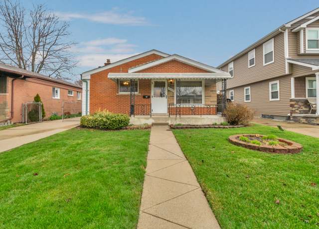 Property at 32028 Saint Margaret St, St Clair Shores, MI 48082, 3 beds, 1 bath