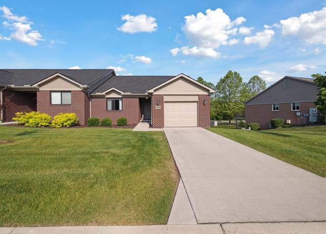 Property at 1470 Duncan Dr, Chelsea, MI 48118, 2 beds, 2 baths