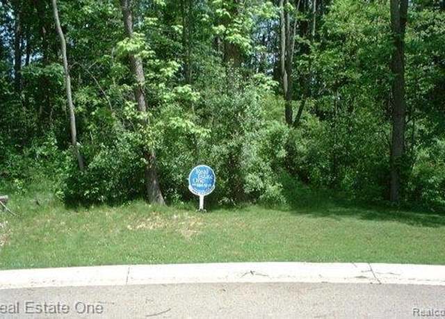 Property at 1965 Laflamme Ct, White Lake Charter Township, MI 48386