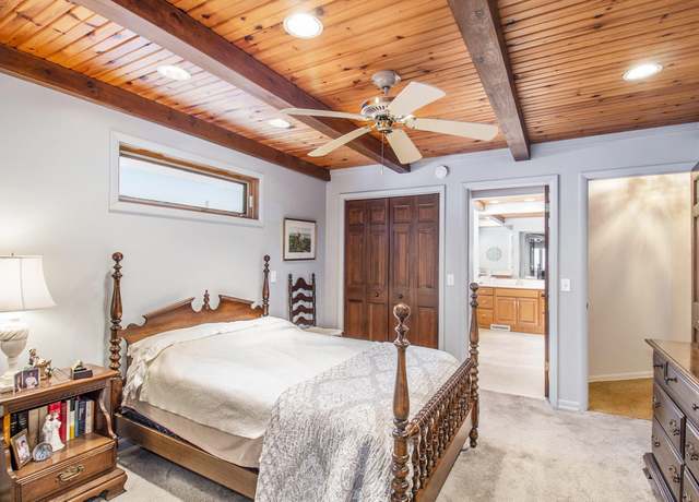 Property at 8030 Island Ct, Stanwood, MI 49346, 4 beds, 3 baths