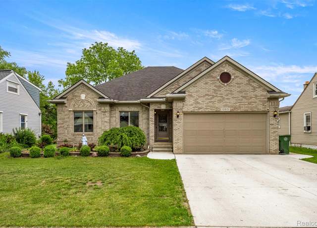 Property at 12931 Devoe St, Southgate, MI 48195, 3 beds, 2.5 baths