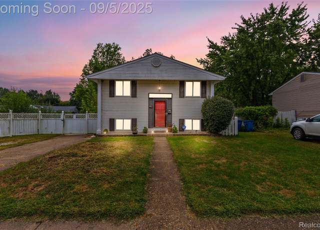 Property at 1107 Odessa Dr, Holly Village, MI 48442, 4 beds, 1.5 baths
