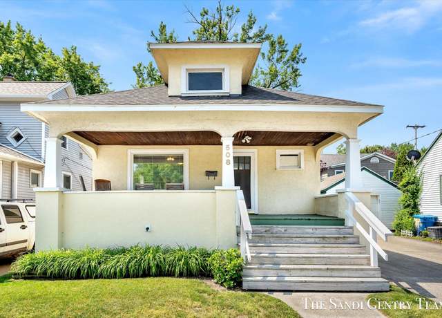 Property at 508 Fulton St, Grand Haven, MI 49417, 3 beds, 1 bath