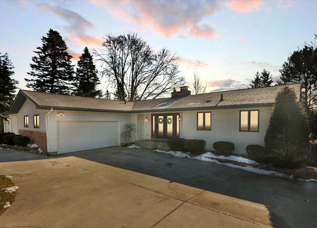 Property at 11874 Stoney Ridge Dr, Brighton, MI 48114, 4 beds, 2 baths