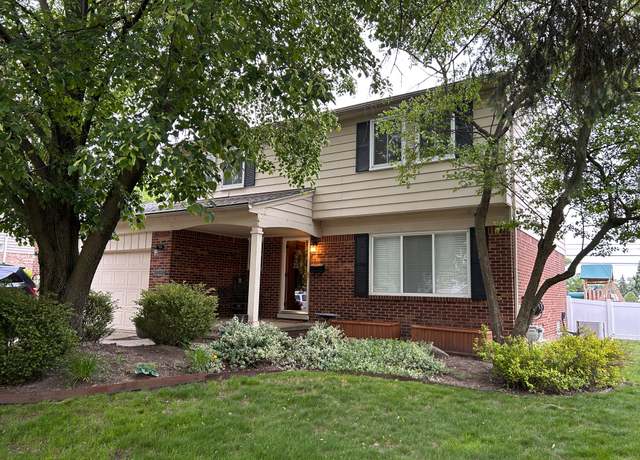 Property at 32399 Scone St, Livonia, MI 48154, 4 beds, 2.5 baths