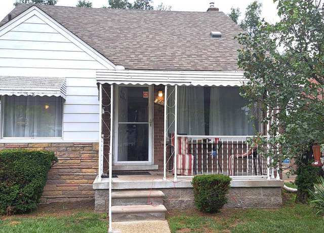 Property at 740 Farnham Ave, Lincoln Park, MI 48146, 3 beds, 1 bath