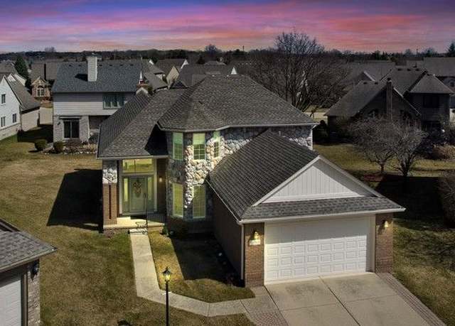 Property at 16361 Chesire Ct, Macomb, MI 48042, 3 beds, 2.5 baths