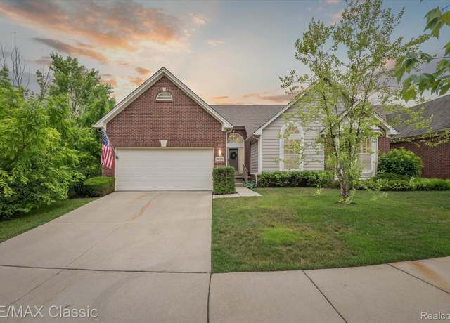 Property at 30166 Brightwood Dr #40, Novi, MI 48377, 3 beds, 3.5 baths
