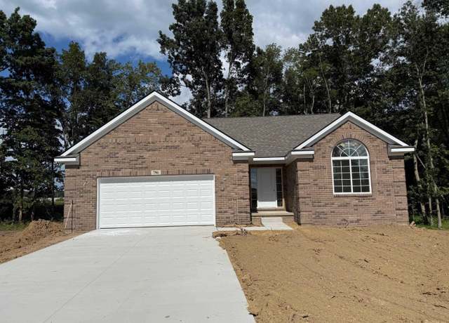 Property at 796 War Bonnet Dr, Tecumseh, MI 49286, 3 beds, 2.5 baths