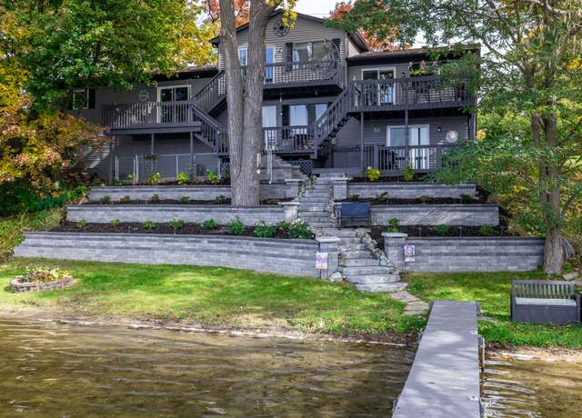 Property at 2145 Scott Lake Rd, Waterford, MI 48328, 4 beds, 3 baths