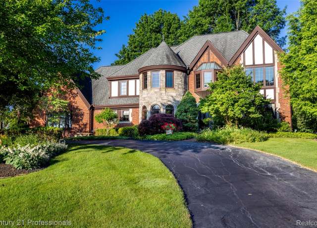 Property at 1180 Knob Creek Dr, Rochester, MI 48306, 4 beds, 2.5 baths
