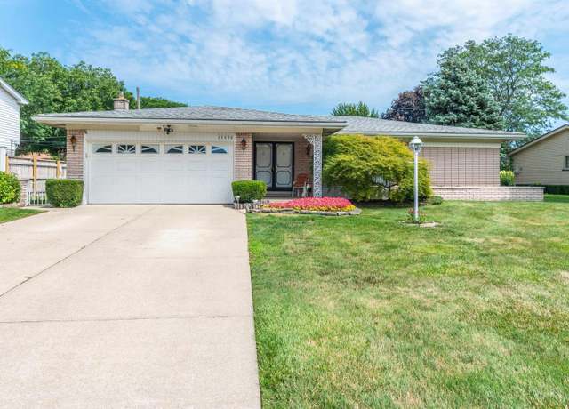 Property at 37096 Gregory Dr, Sterling Heights, MI 48312, 3 beds, 2.5 baths