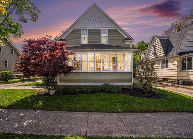 Property at 548 College Ave, Holland, MI 49423, 4 beds, 2.5 baths